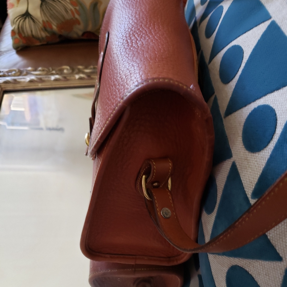 GUC VINTAGE DOONEY BOURKE CROSSBODY - Picture 8 of 12